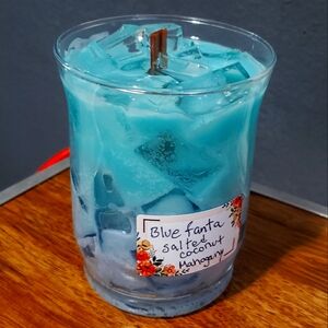 Candle With Wood Wick Eco.friendly And Artesanal Design